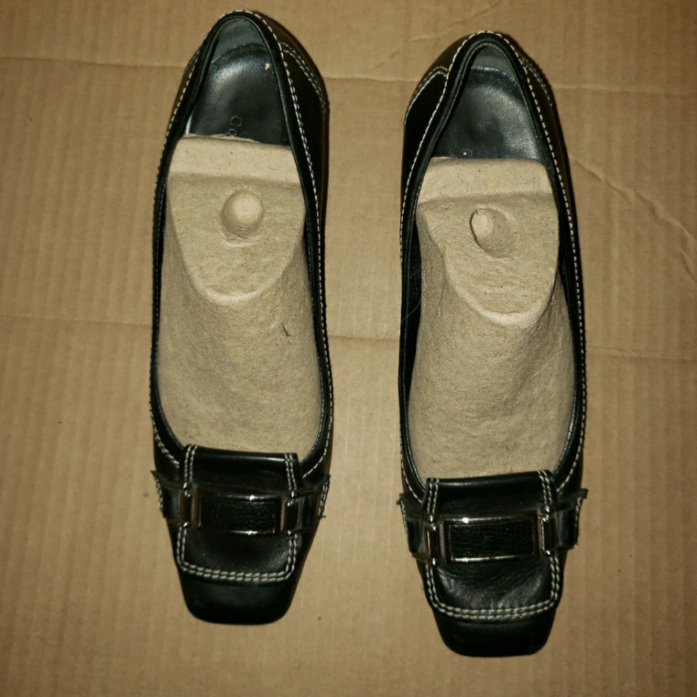Cole Haan black pumps 9